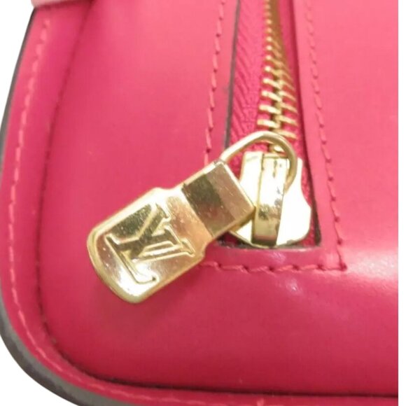 184222BR (L3) Louis Vuitton Clutch Bag Dauphine MM Red Epi Leather - Picture 9 of 13